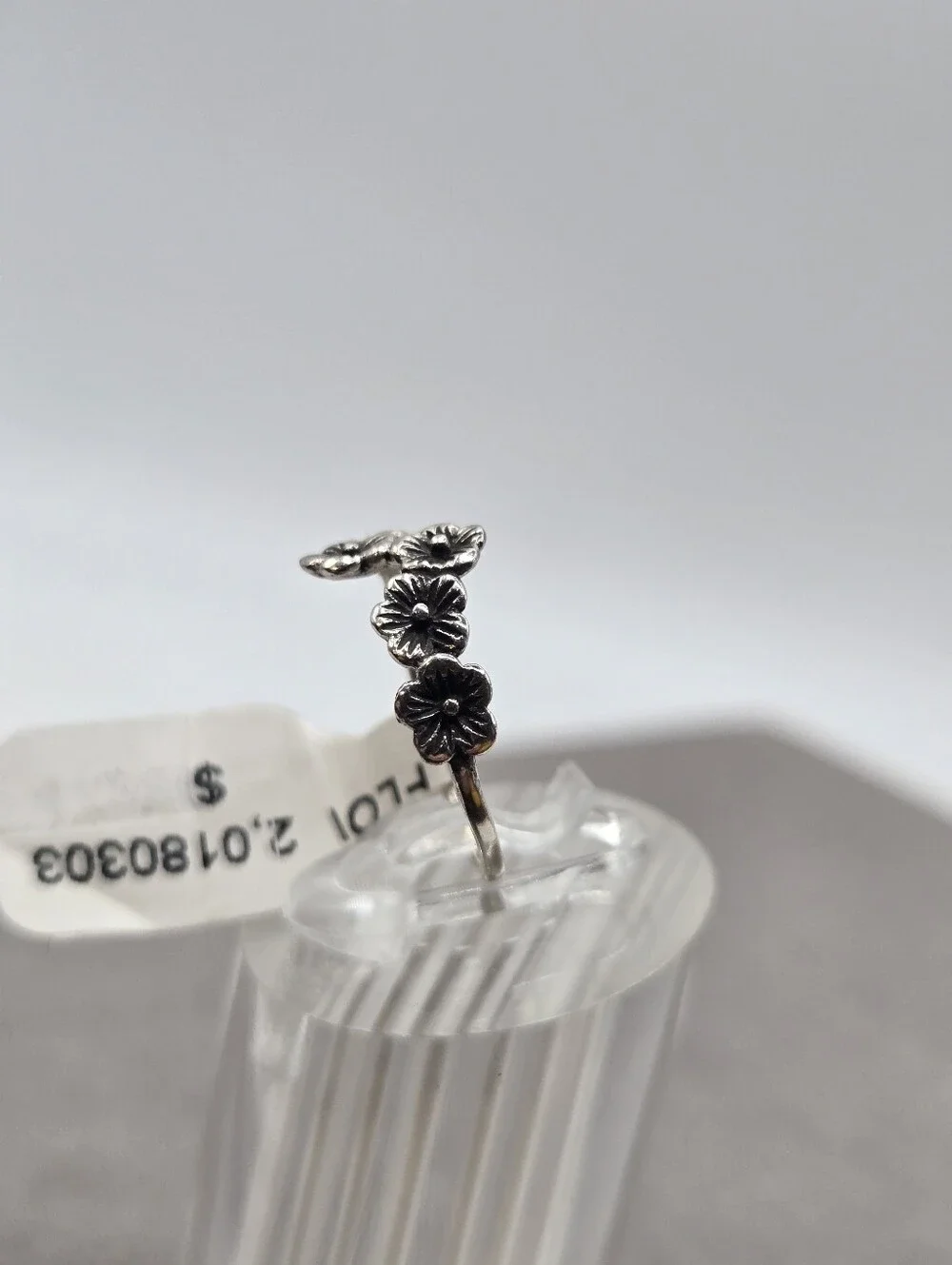 Sterling Silver Ring Row of Daisy Flowers size 7 Fairy Boho Dainty Delicate 925